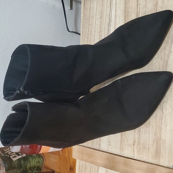 H&M Shoes - H&M Suede ankle kitten heel boots
